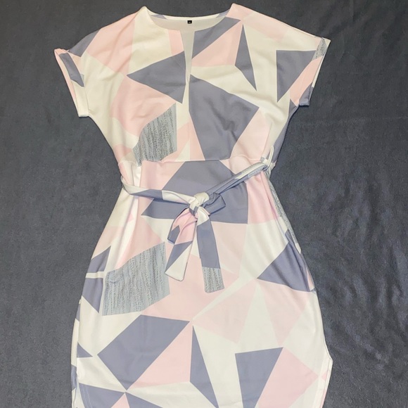 Amazon Dress - Picture 4 of 6